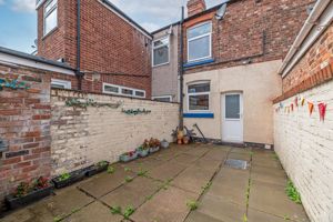 Courtyard- click for photo gallery